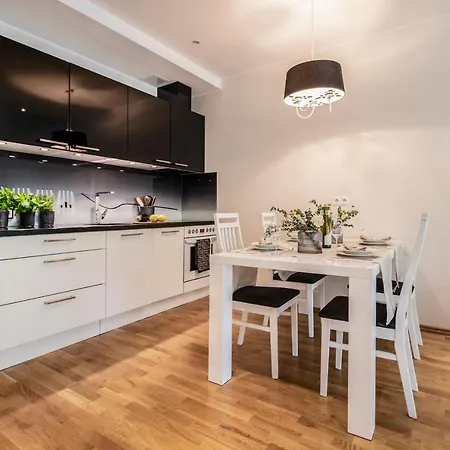 Apartment Cozy City Flat With Sauna & Free Parking