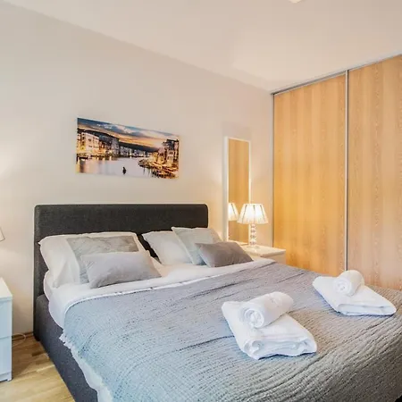 Apartment Cozy City Flat With Sauna & Free Parking *